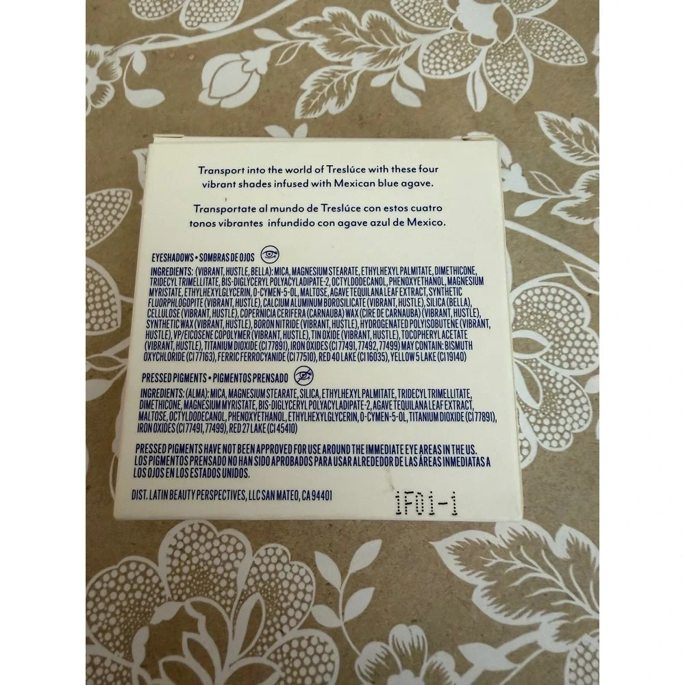TRES LÚCE BEAUTY Beautiful Bella Shadow Quad Eyeshadow Palette Mexican Blue